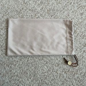 Sunglasses pouch